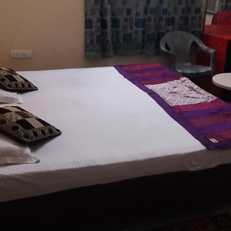 Shanti Guesthouse Bhubaneswar Ngoại thất bức ảnh